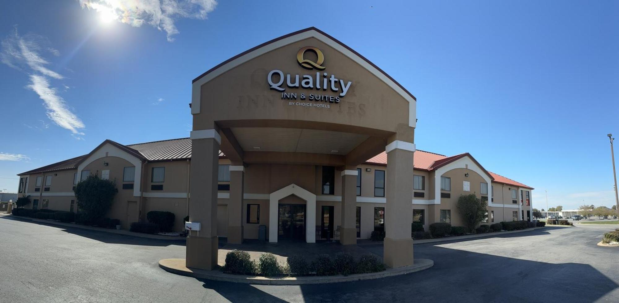 Quality Inn & Suites Pine Bluff Exteriér fotografie