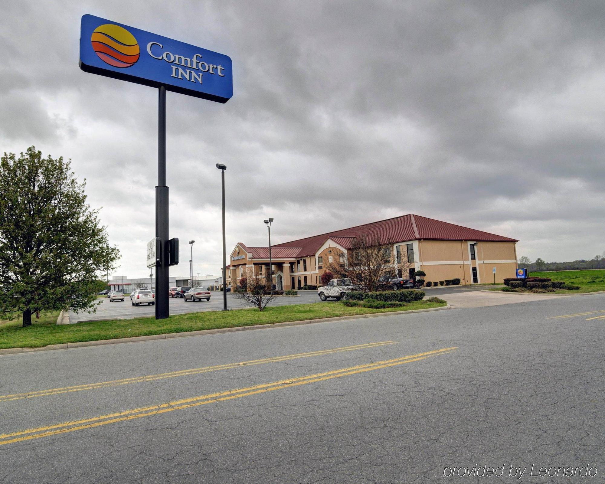 Quality Inn & Suites Pine Bluff Exteriér fotografie