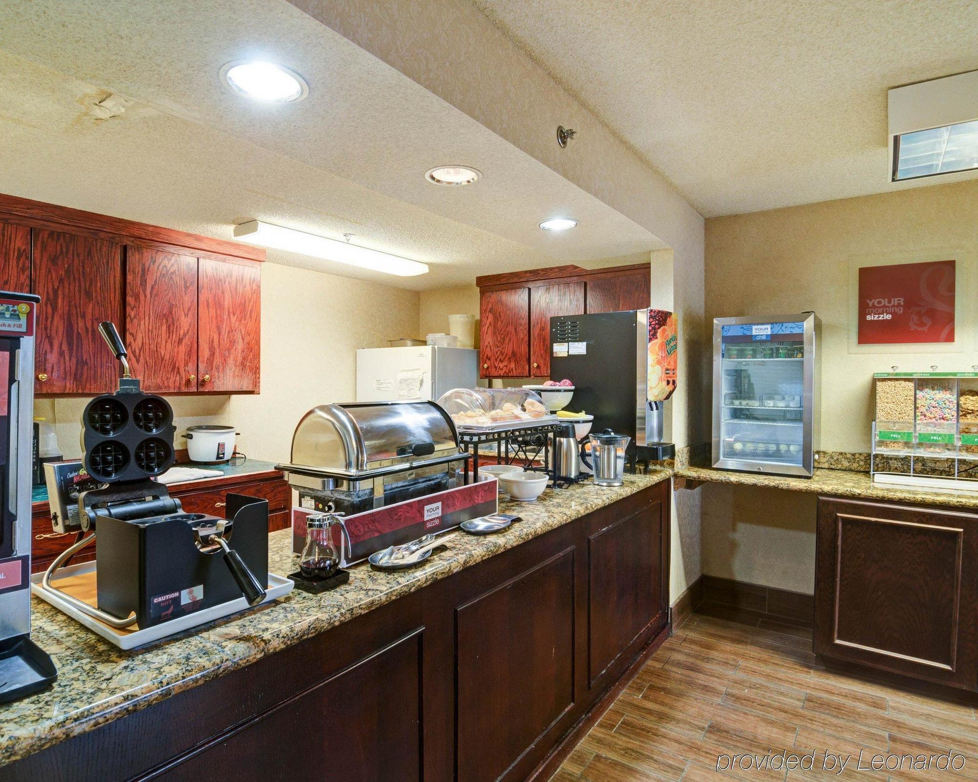 Quality Inn & Suites Pine Bluff Exteriér fotografie
