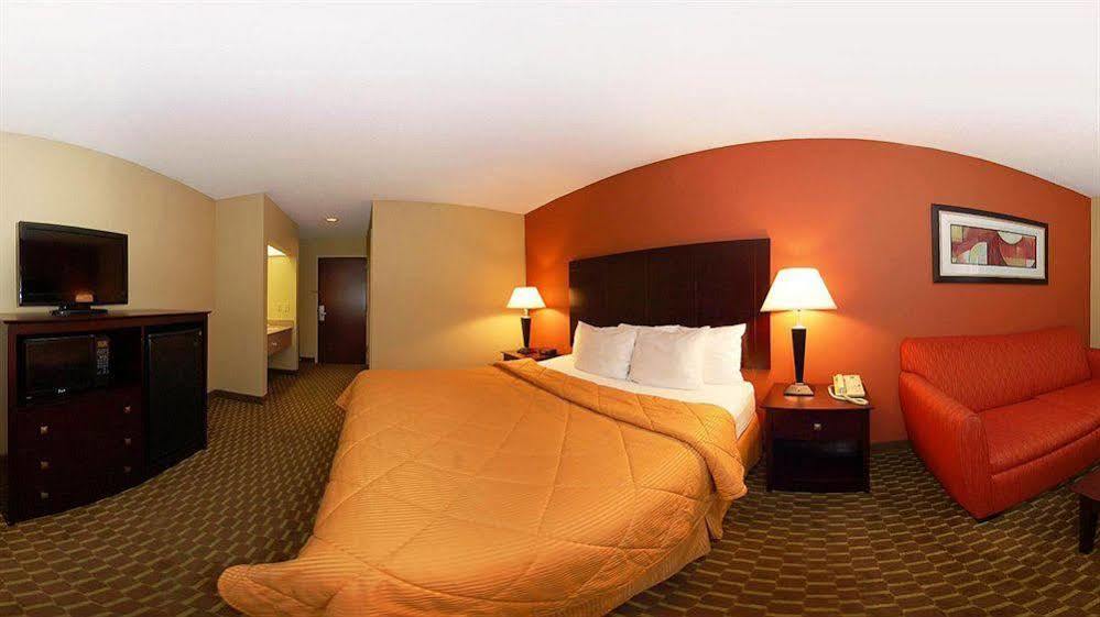 Quality Inn & Suites Pine Bluff Exteriér fotografie